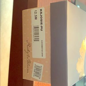 Kids silver ballet shoes